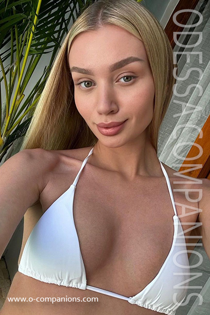 ksenia, 21 Years
www.o-companions.com