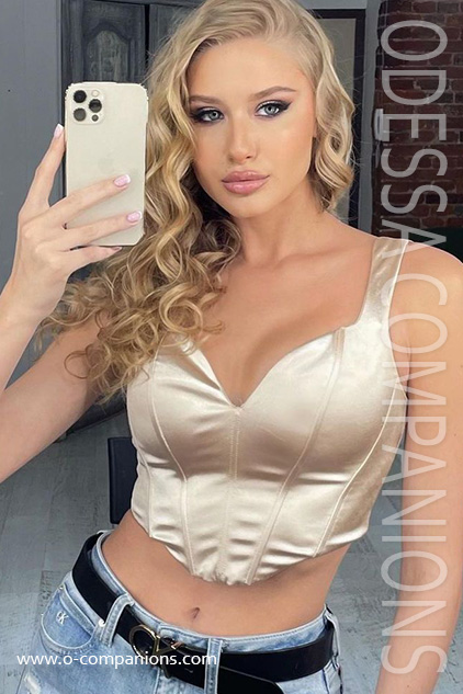 marina, 22 YEARS
www.o-companions.com