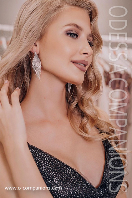 marina, 22 YEARS
www.o-companions.com